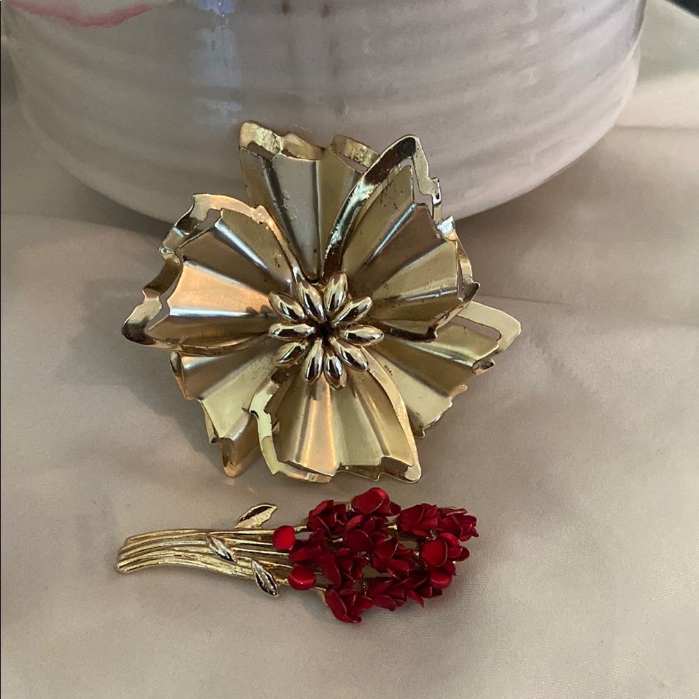 Gold Tone Flower Brooch And Red Bouquet Brooch